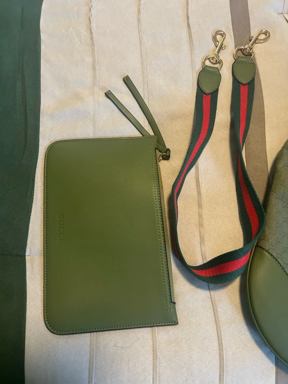 Gucci Olive Green suede Microguccissima B Large shoulder bag - Picture 4 of 6